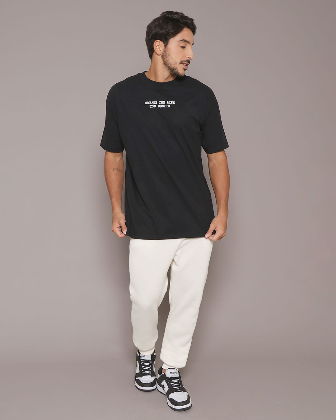 Calca-Moletom-Masculina-Jogger-Estampa-Na-Barra-Off-White