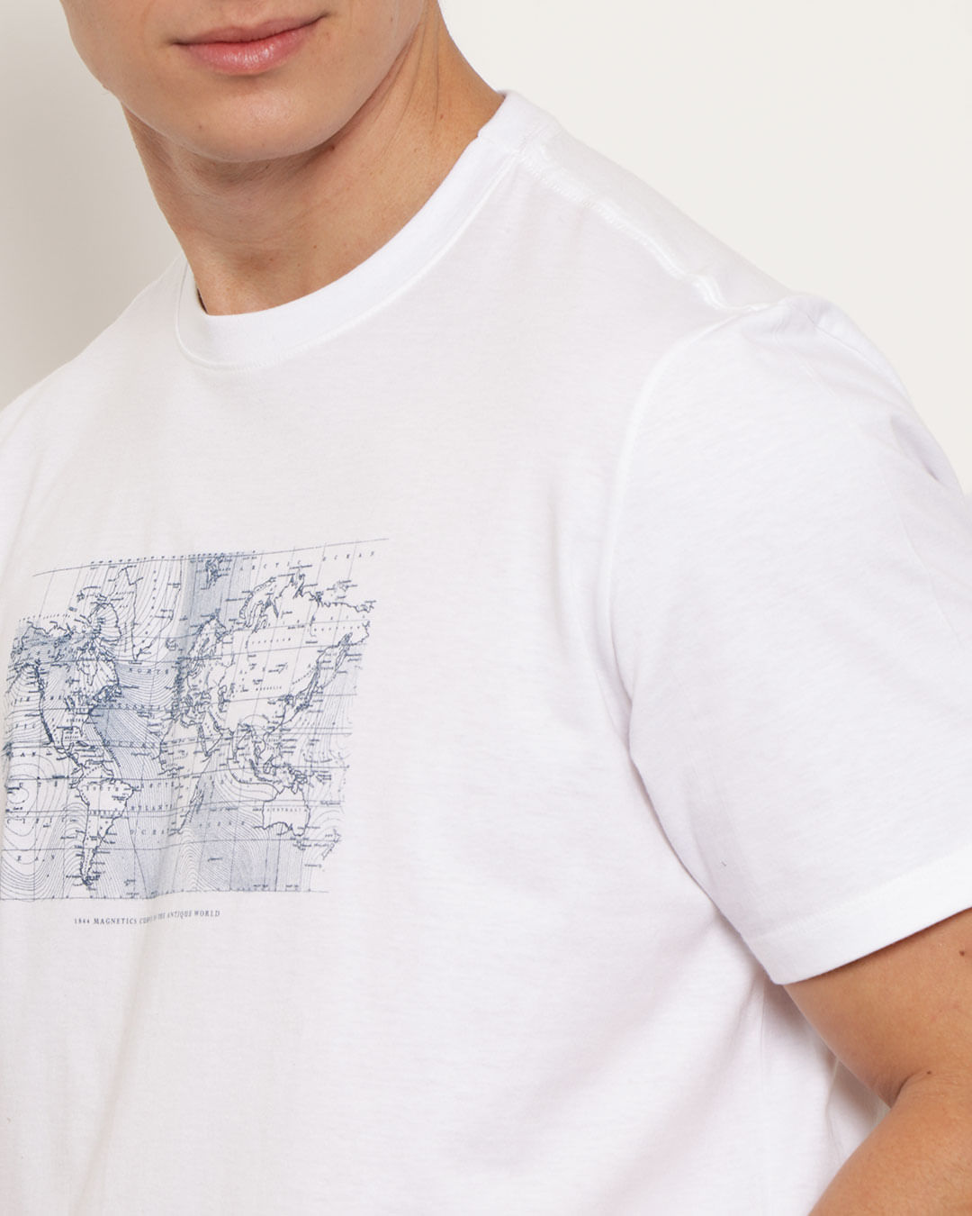 Camiseta-Masculina-Manga-Curta-Estampa-Mapa-Branca
