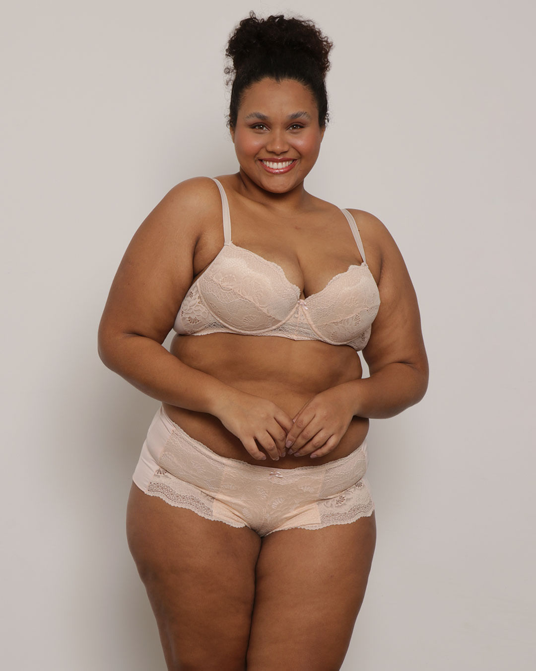 Calcinha-Plus-Size-Feminina-Calecon-Renda-Bege