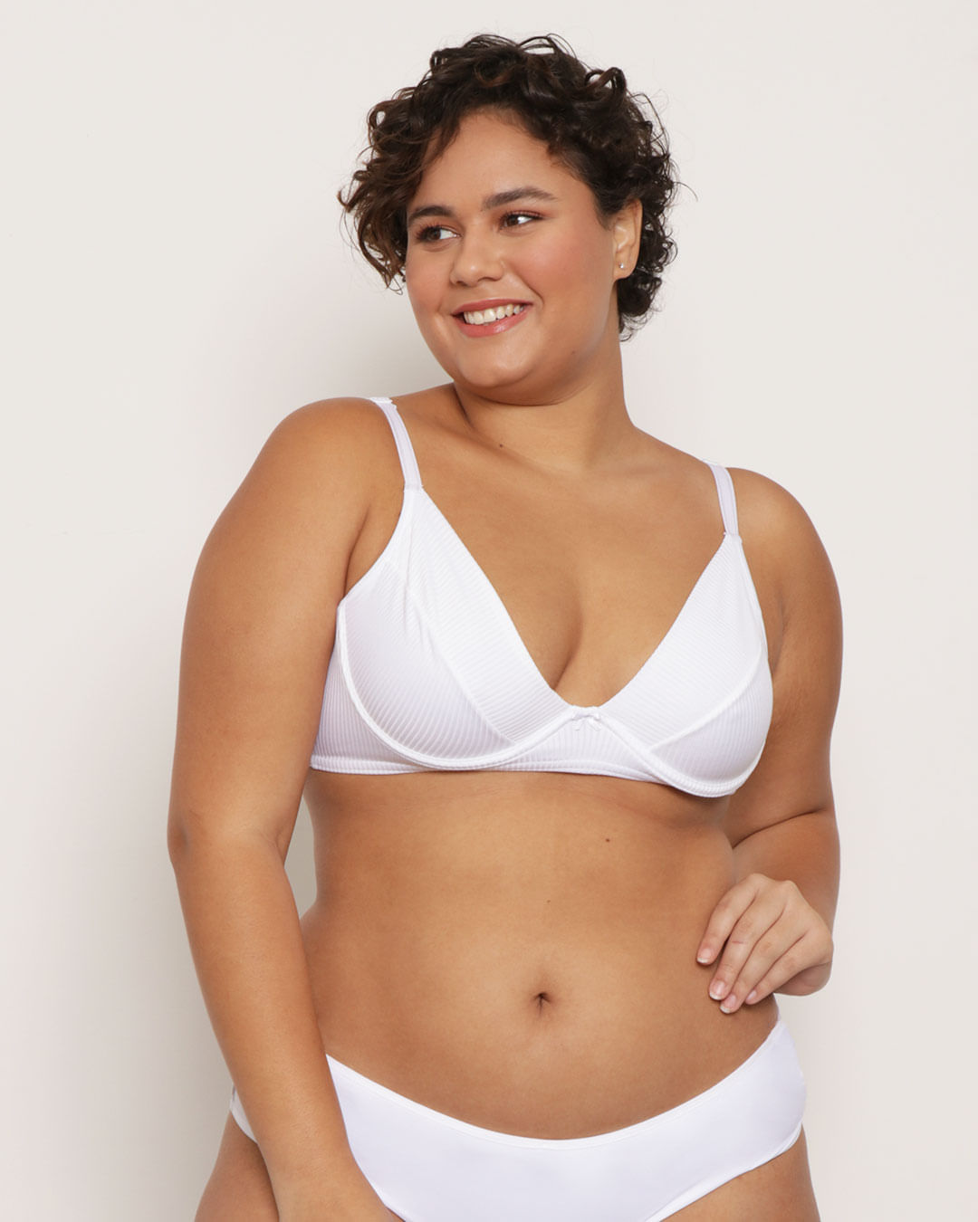 Sutia-Plus-Size-Sem-Bojo-Branco