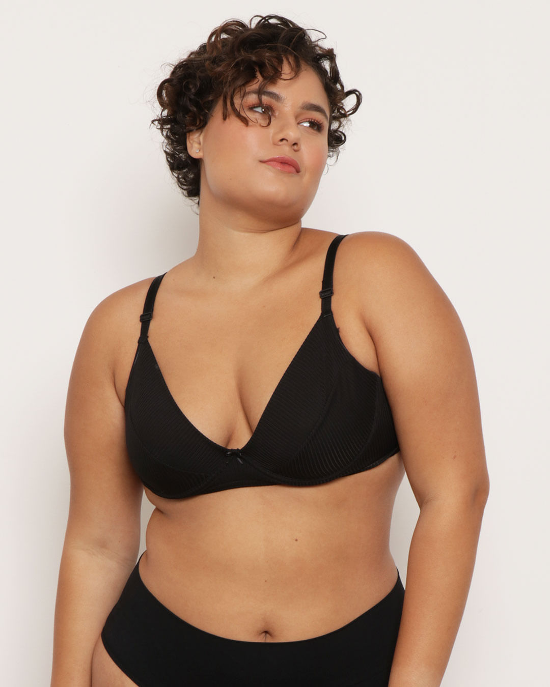 Sutia-Plus-Size-Sem-Bojo-Preto