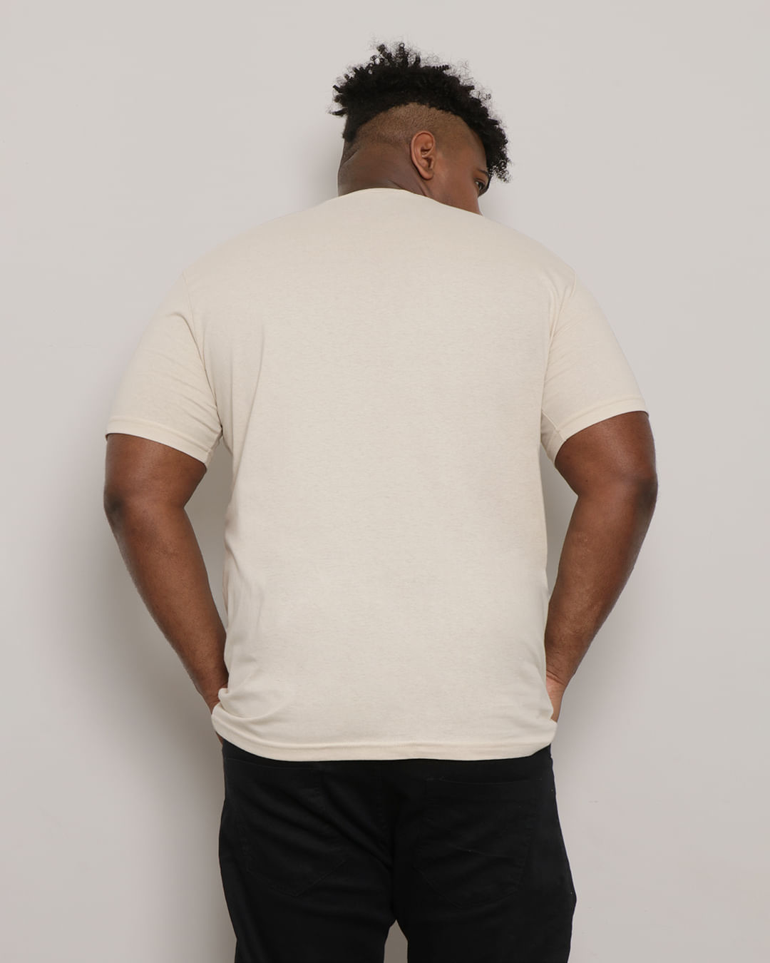 Camiseta-Plus-Size-Masculina-Manga-Curta-Bege