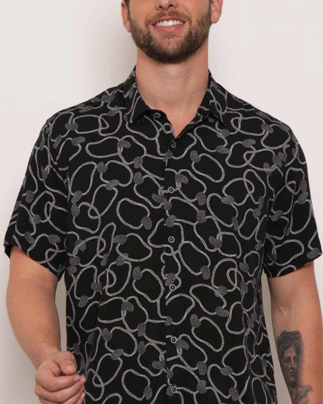 Camisa-Masculina-Casual-Viscose-Estampada-Caju-Preta