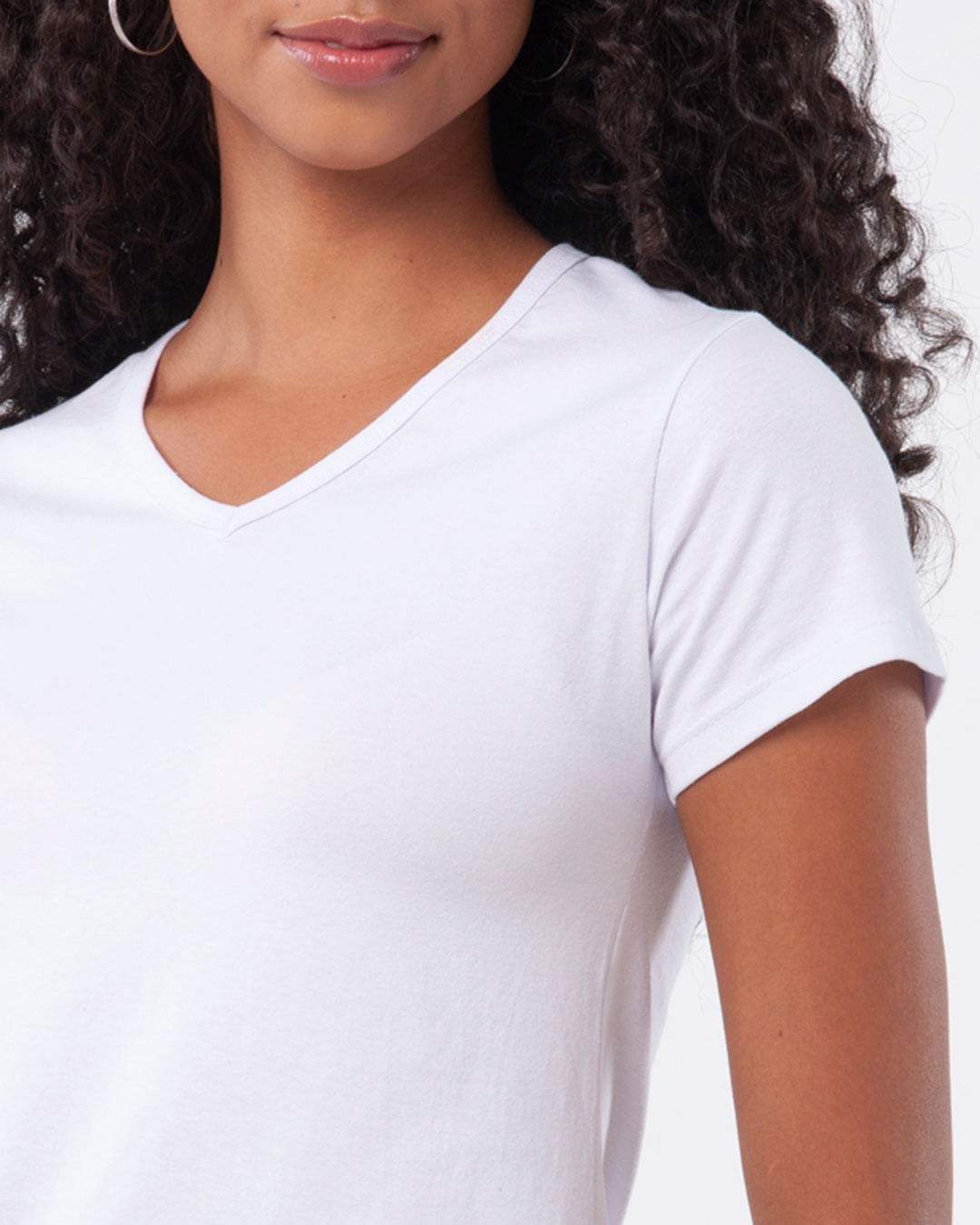 Camiseta-Feminina-Basica-Decote-V-Branco