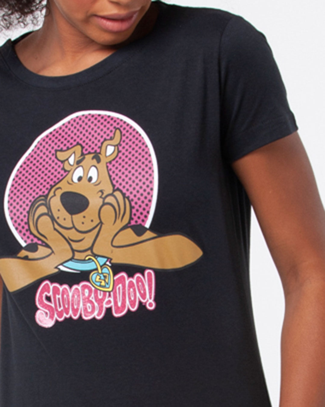 Camiseta-Feminina-Scooby-Doo-Warner-Bros-Manga-Curta-Preto