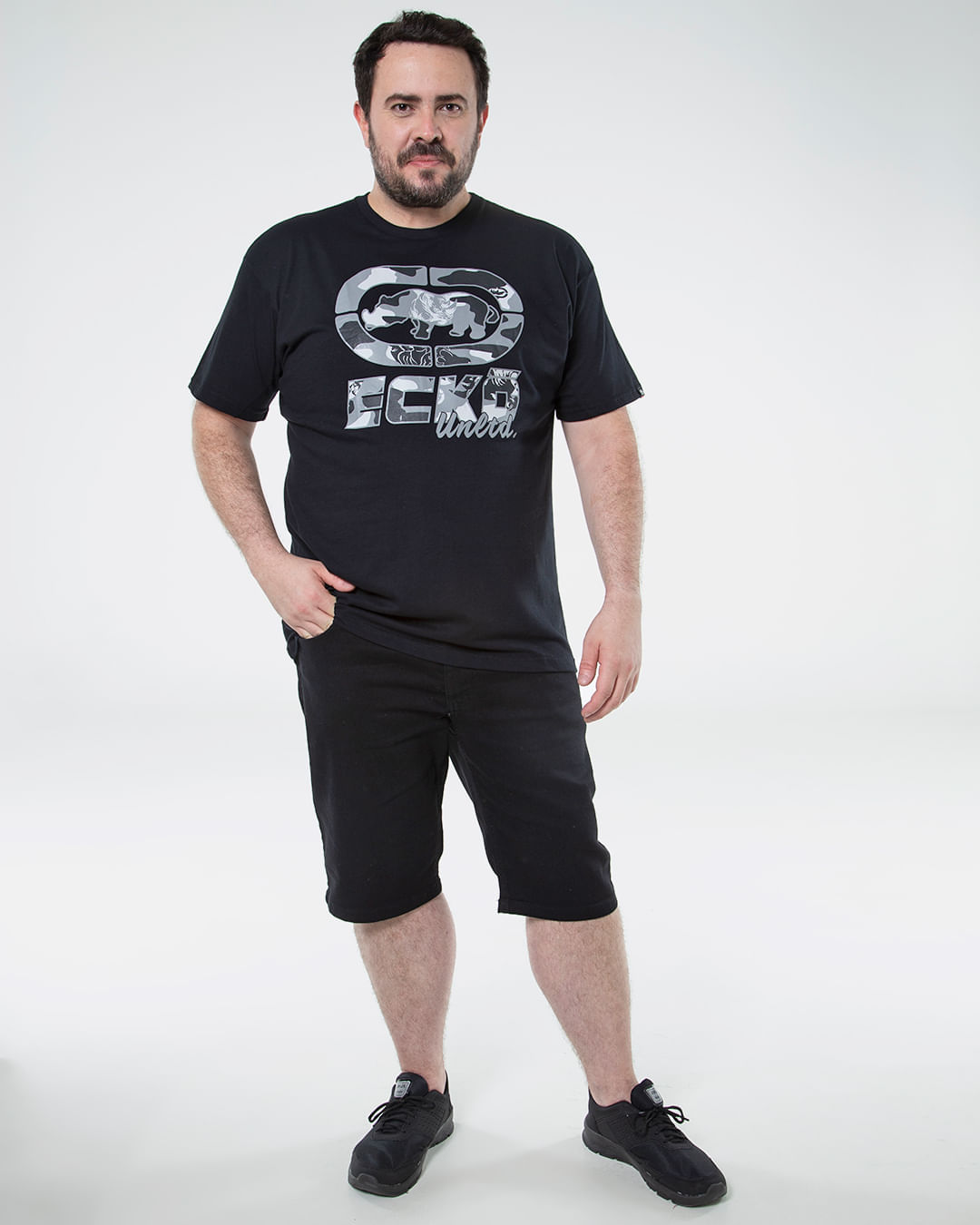 Camiseta-Masculina-Plus-Size-Logo-Camuflado-Ecko-Preta